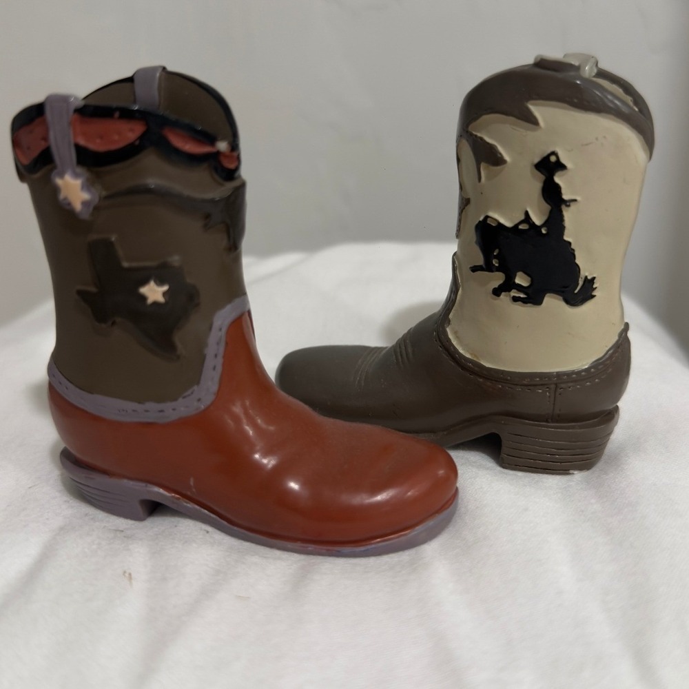 Unbranded Western‎ Cowboy Boot Figurines Texas & Bucking Bronco Set of 2 Resin